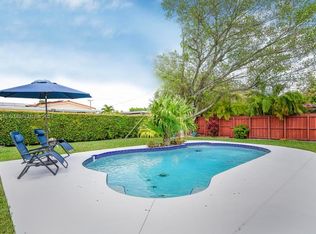 9021 SW 18th Ter, Miami, FL 33165