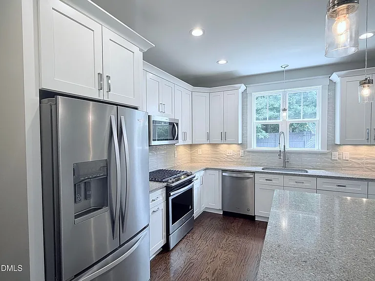 1023 Brighton Rd — Photo 5