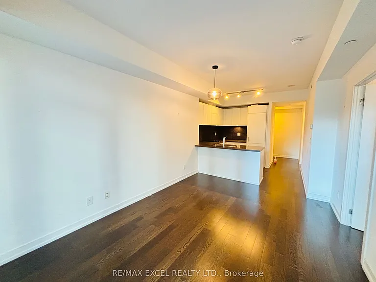 21 Widmer St #901 — Photo 12