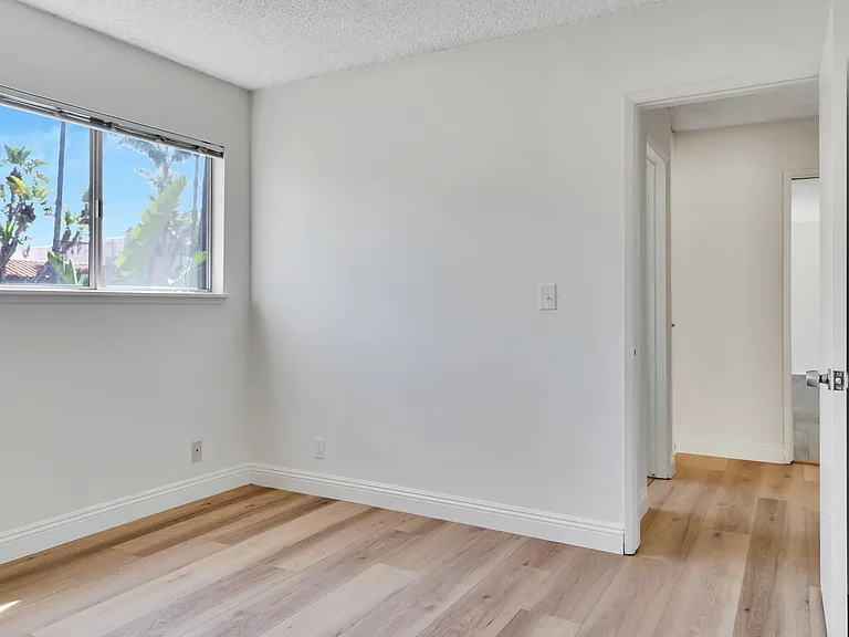 1522 Euclid Ave #11 — Photo 16