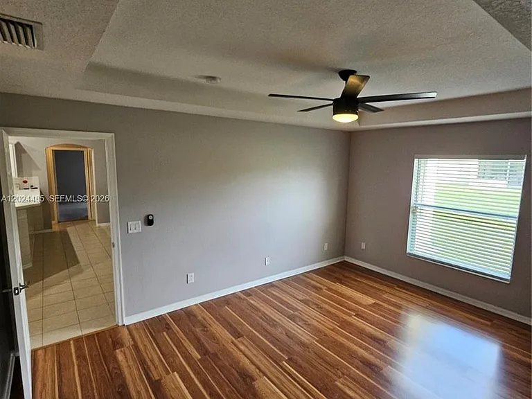 1001 SW Estaugh Ave — Photo 14