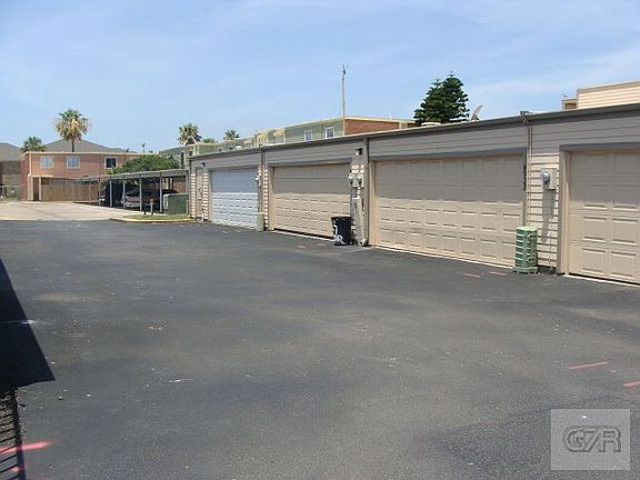 4th image of 7017 Williams Dr