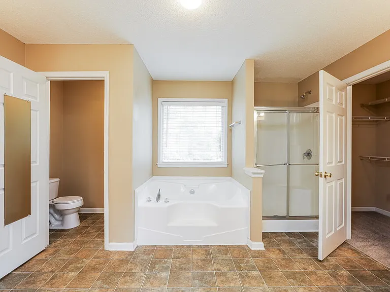 815 Tynsdale Dr — Photo 13