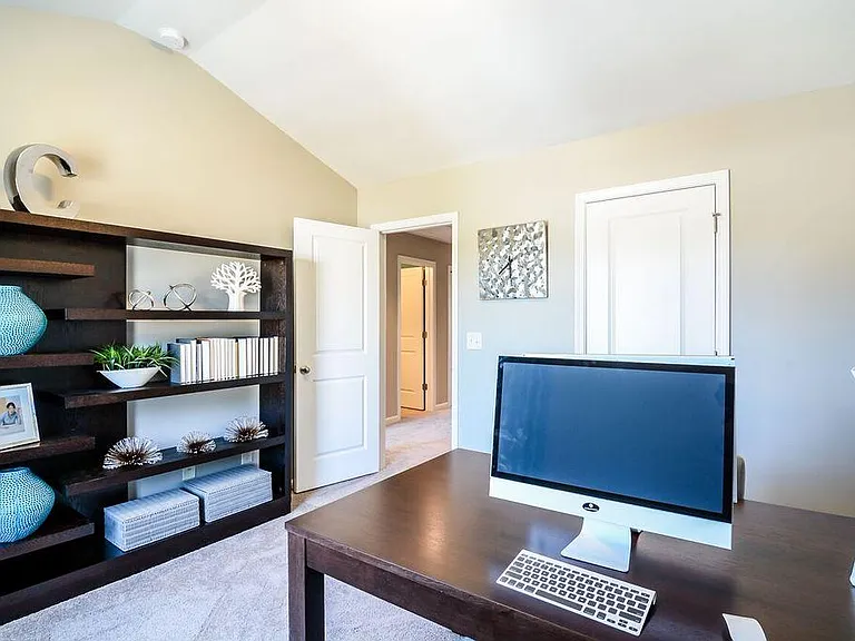 1612 Brookmere Way — Photo 3