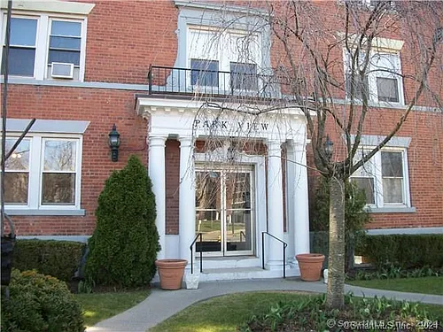 53 Prospect St Photo 1