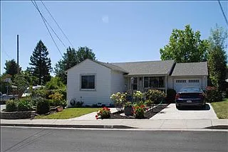 19227 Vaughn Ave photo 1