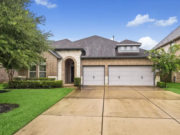 31734 Serrano Bluff Ln, Spring, TX 77386