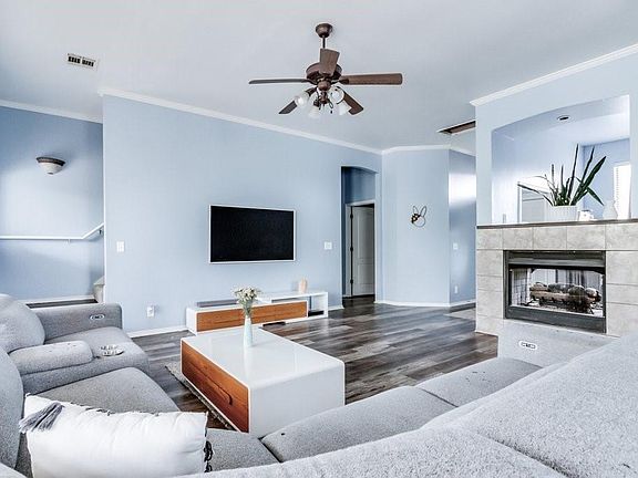 3rd image of 16605 Cordillera Way