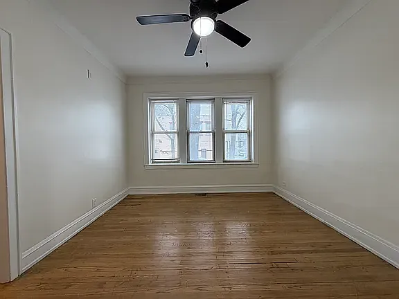 2 bed, 900 sqft, $1,490 — Photo 3