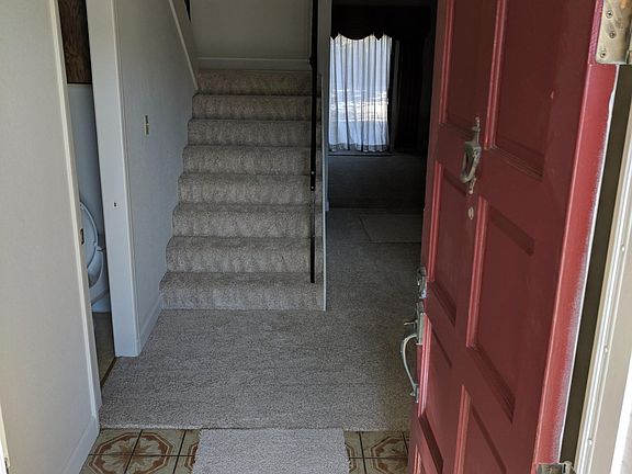 5th image of 6923 Randol Creek Dr