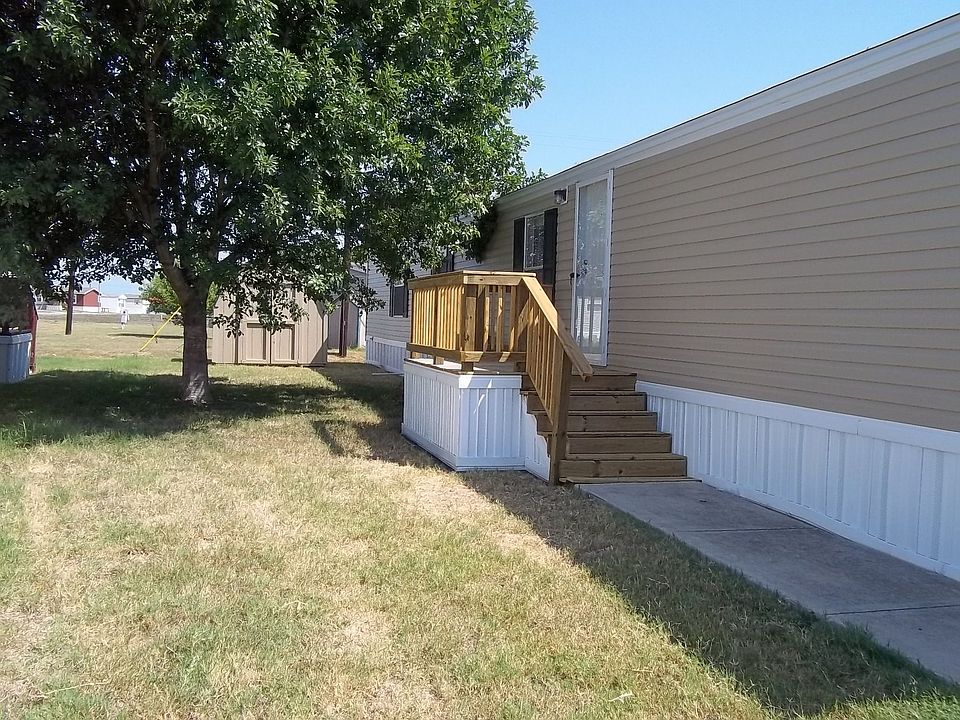 Outside view w storage shed