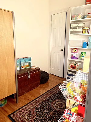 Rented by Space Real Estate | media 34