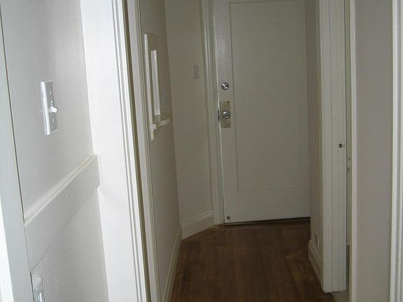 3rd image of 246 Gough St APT 6