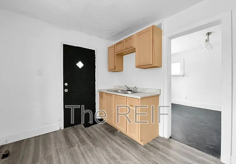 15906 Alden St — Photo 5