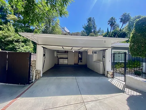 3720 Ventura Canyon Ave — Photo 30