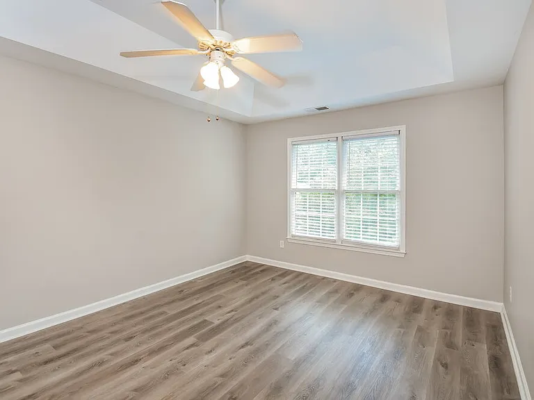 38 Wesley Dr — Photo 12