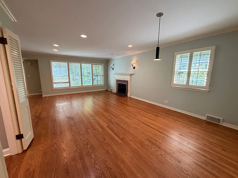 2126 Elmwood Ave — Photo 3