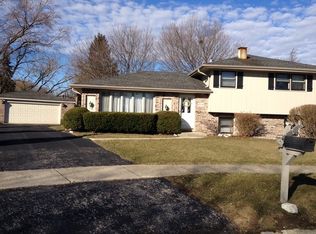 4539 Concordia Ct, Midlothian, IL 60445