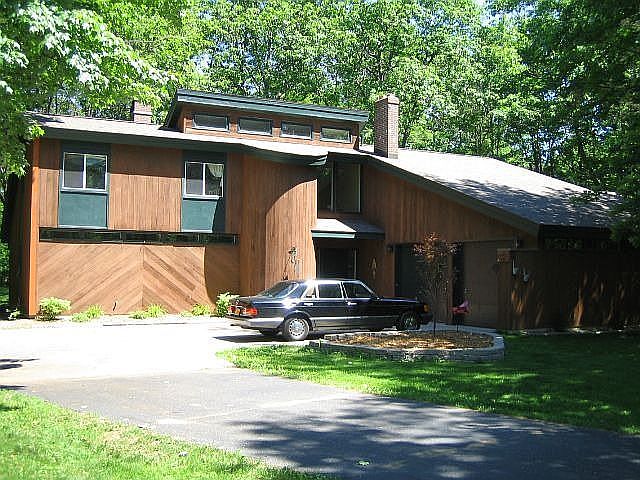 Custom Contemporary