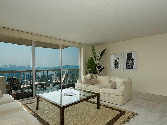 4th image of 4540 8th Ave NE APT 1801