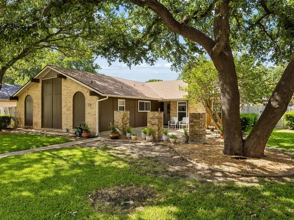 1913 Richland Dr, Richardson, TX 75081