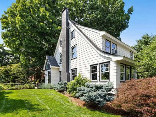 331 Lake St, Arlington, MA 02474