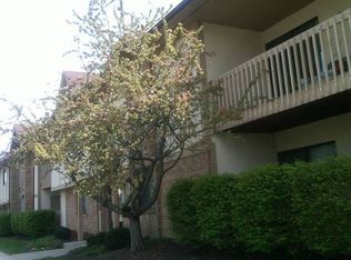 2172 Hedgerow Rd UNIT F, Columbus, OH 43220