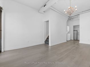 54 Main St S #1, Uxbridge, ON L9P 1J2