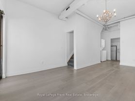 54 Main St S