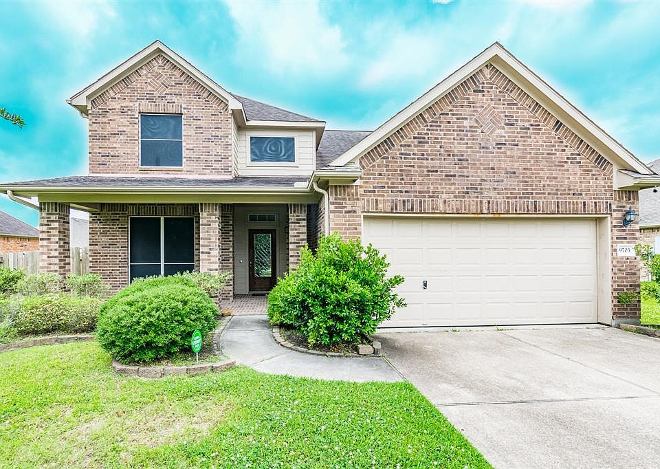 1st image of 9703 Crestwood Dr