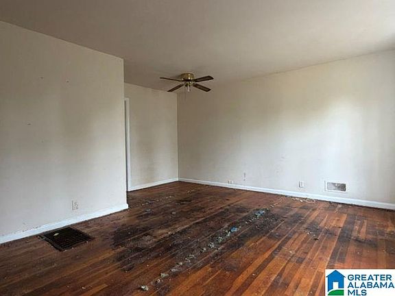 5th image of 3213 Ridgely Dr