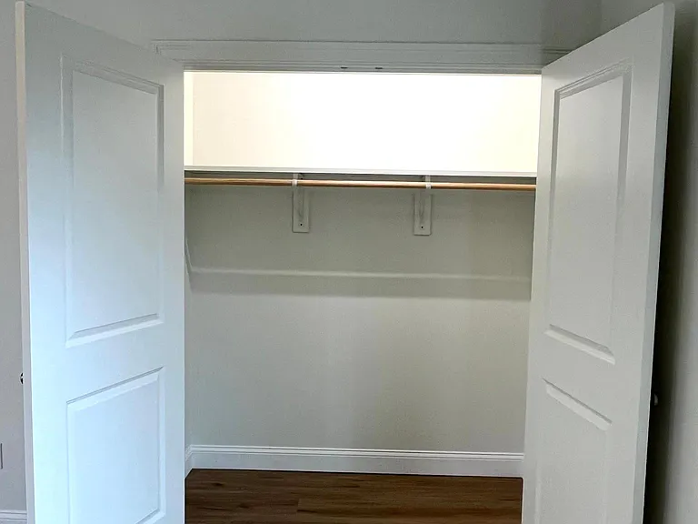 386 Saint John St #7 — Photo 14