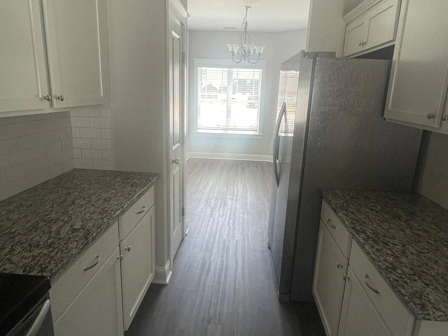 3 bed, 2.5 bath, 1902 sqft, $2,100 — Photo 4