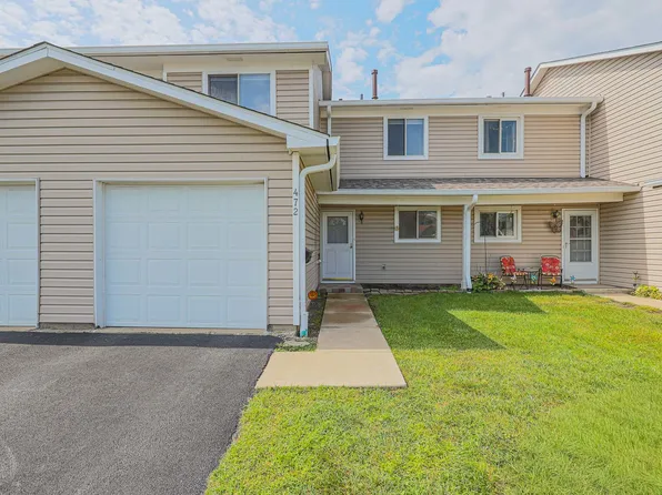 472 Esselen Ct, Carol Stream, IL 60188