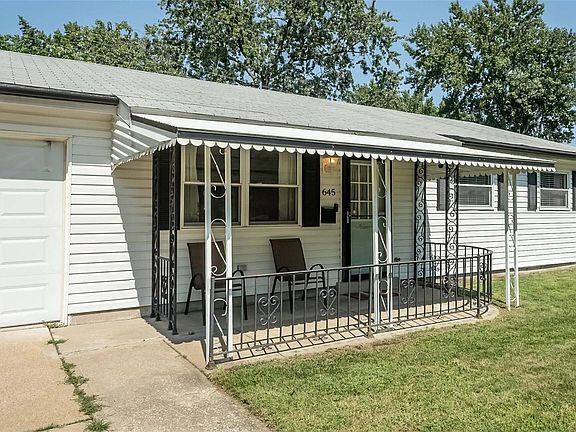 2nd image of 645 Lexington Park