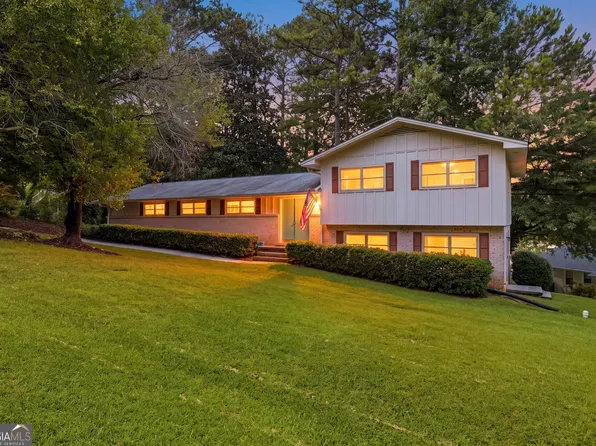 30 Rosedale St, Toccoa, GA 30577