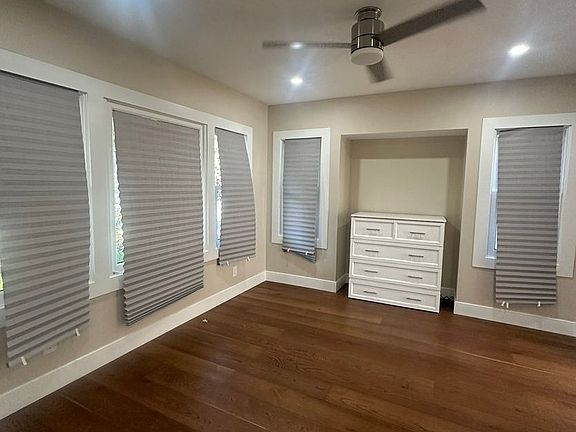 4th image of 320 E Maple Ave #320