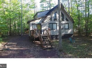 308 Stroud Ct, Pocono Lake, PA