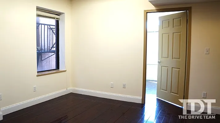 Rented by J Misrahi Realty Corp | media 28