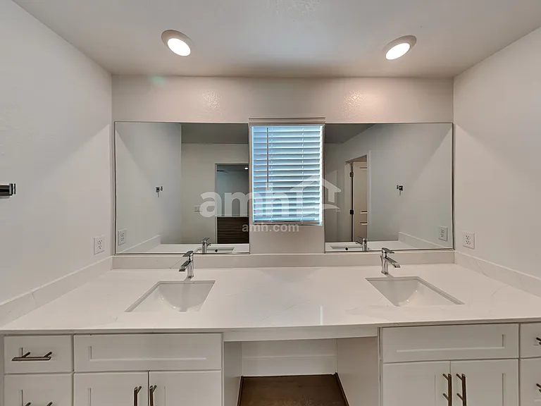 4594 Camden Bridge St — Photo 11