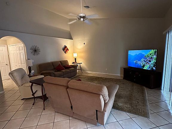 3rd image of 155 Anchorage St #155
