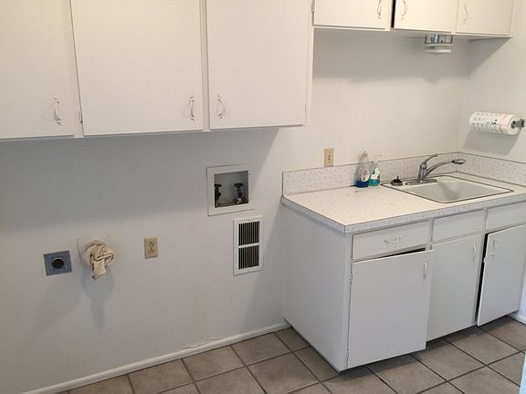 5th image of 2943 Kirkwood Dr