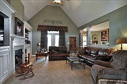 3rd image of 303 Dani Ct