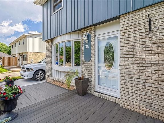 3rd image of 35 Birchpark Dr
