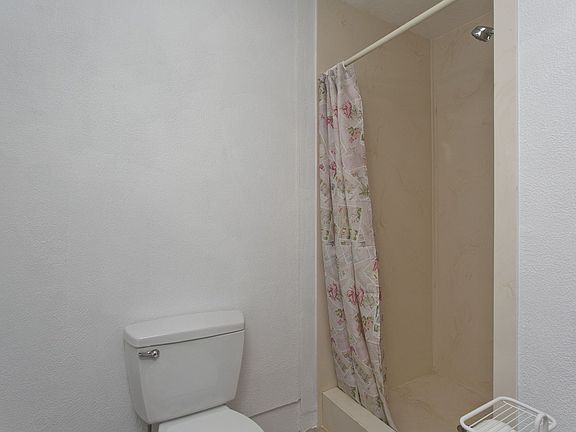 5th image of 436 Hualani St #2