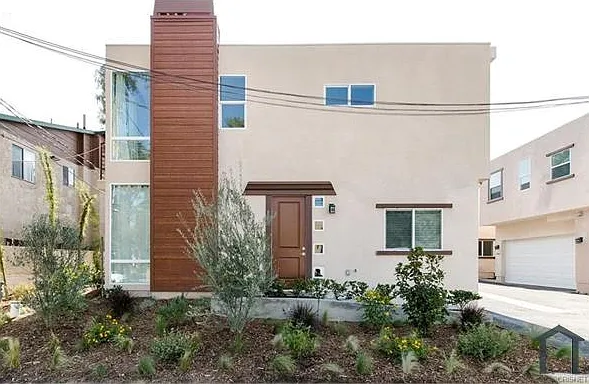 9237 Wakefield Ave — Photo 5