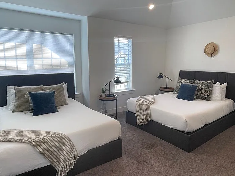 6511 Robertson Ave #1 — Photo 30