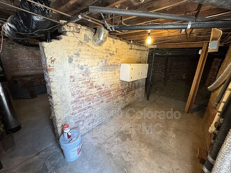 811 E Kiowa St — Photo 18