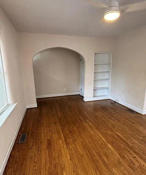 7343 Lindell Blvd — Photo 6