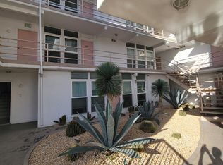 6871 Franklin Ave #B, Los Angeles, CA 90028